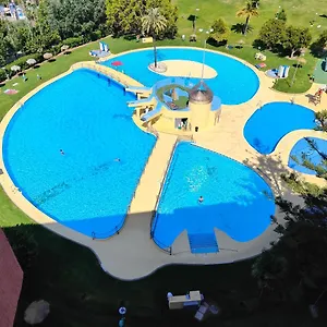 Entero, Enormes Piscinas, Terraza Y Playa Benalmádena